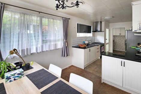 Photo of property in 214 Major Drive, Kelson, Lower Hutt, 5010