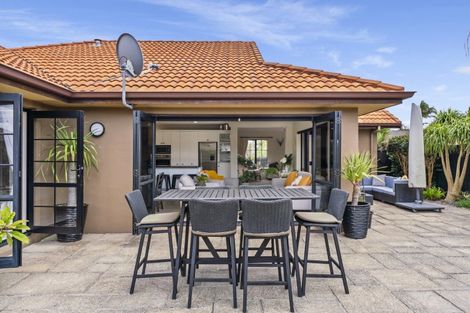 Photo of property in 31 Oreti Crescent, Papamoa Beach, Papamoa, 3118