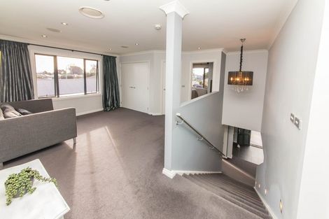 Photo of property in 5a Goddard Lane, Havelock North, 4130