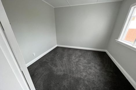 Photo of property in 102 Gibbons Street, Ebdentown, Upper Hutt, 5018