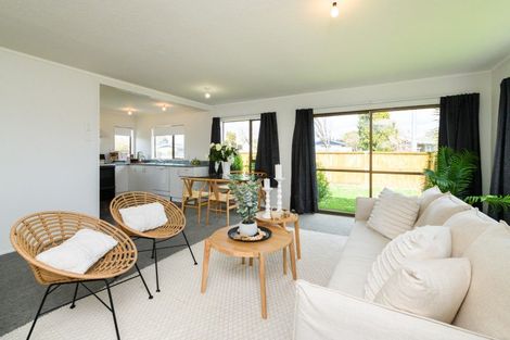 Photo of property in 9 Denver Place, Milson, Palmerston North, 4414