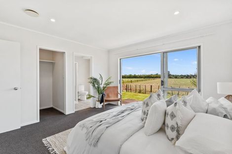 Photo of property in 15 Lowburn Avenue, Waipu, 0510