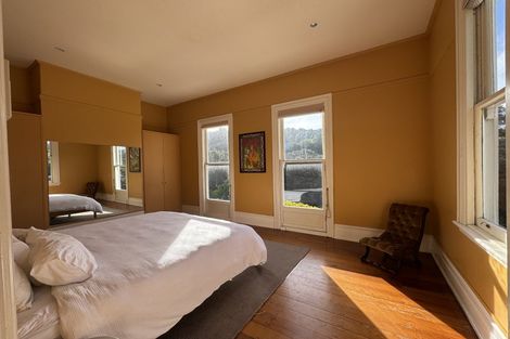 Photo of property in 183 Glenmore Street, Kelburn, Wellington, 6012