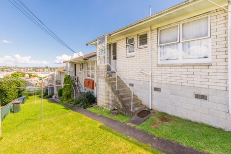 Photo of property in 4/477 Mount Albert Road, Mount Roskill, Auckland, 1042