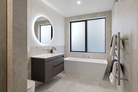 Photo of property in 14 Ross Road, Tariki, Stratford, 4390