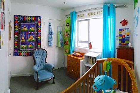 Photo of property in 4 Versailles Street, Karori, Wellington, 6012