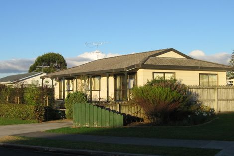 Photo of property in 108 Florence Avenue, Orewa, 0931