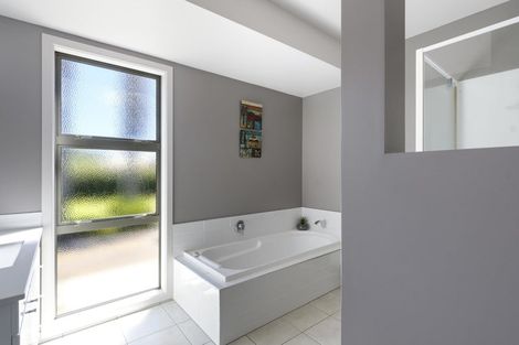 Photo of property in 15 Roderick Street, Otumoetai, Tauranga, 3110