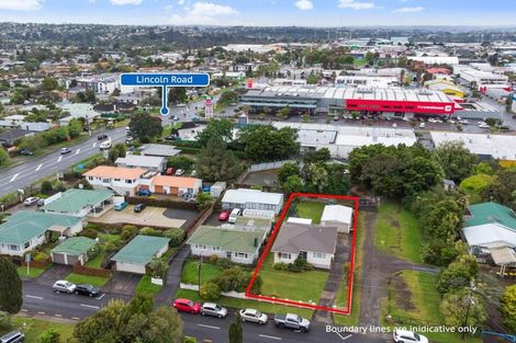 Photo of property in 6 Woodford Avenue, Henderson, Auckland, 0610