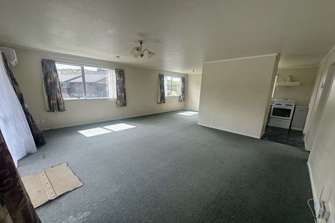 Photo of property in 1/2 Cathie Place, Karori, Wellington, 6012