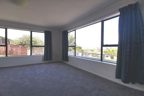 Photo of property in 1/23 Heron Place, Pakuranga Heights, Auckland, 2010