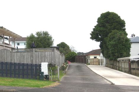 Photo of property in 78 Lynn Road, Bayview, Auckland, 0629