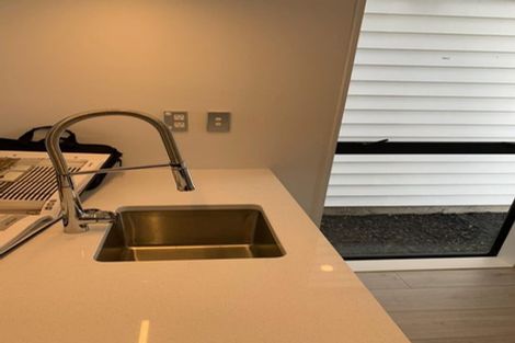 Photo of property in 42 Parahau Road, Papakura, 2110