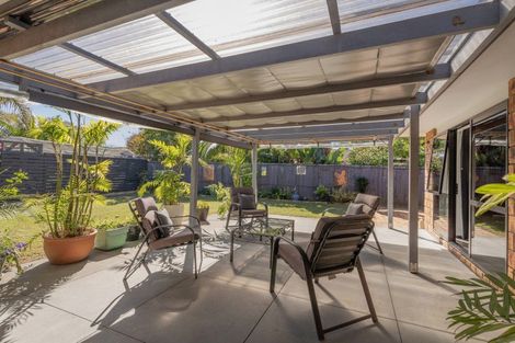 Photo of property in 29 Wells Place, Whitianga, 3510