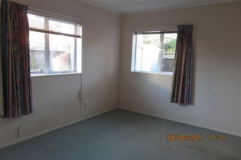 Photo of property in 325b Royal Road, Massey, Auckland, 0614