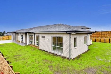 Photo of property in 11 Stonedale Drive, Pukekohe, 2120
