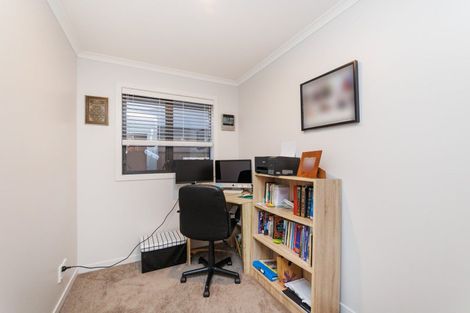 Photo of property in 7 Cyprus Place, Fitzherbert, Palmerston North, 4410