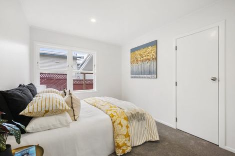 Photo of property in 26 Waiwera Crescent, Maupuia, Wellington, 6022