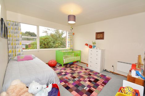 Photo of property in 15 Pioneer Crescent, Helensburgh, Dunedin, 9010