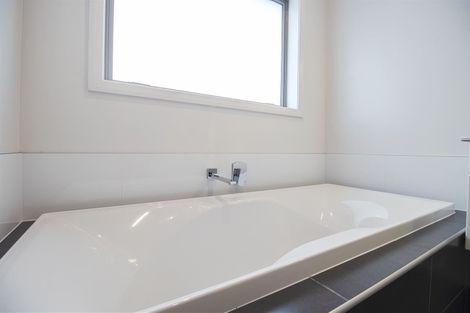 Photo of property in 25a Leistrella Road, Hoon Hay, Christchurch, 8025