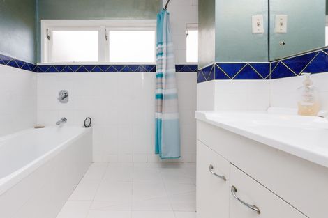 Photo of property in 19 Sheffield Street, Awapuni, Palmerston North, 4412