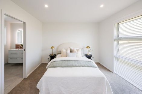 Photo of property in 69 Atlantic Drive, Fitzherbert, Palmerston North, 4410