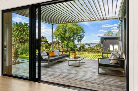 Photo of property in 4 Pukeora Way, Mangawhai, 0505