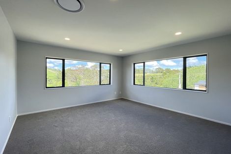 Photo of property in 40 Godfrey Drive, Orewa, 0931