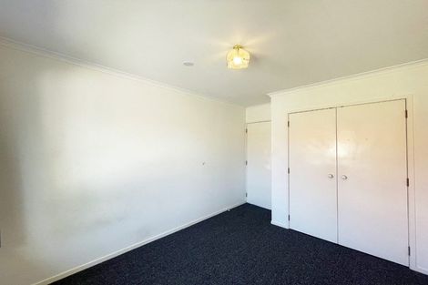 Photo of property in 33 Palmcrest Grove, Highland Park, Auckland, 2010