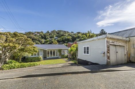 Photo of property in 49 Cluny Road, Plimmerton, Porirua, 5026