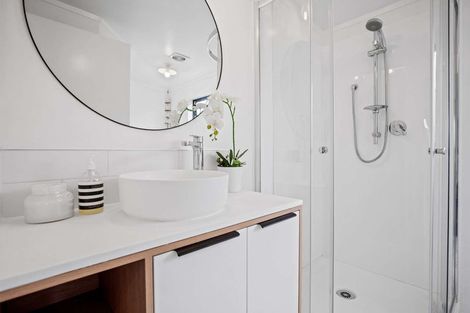 Photo of property in 1 Hall Road, Matua, Tauranga, 3110