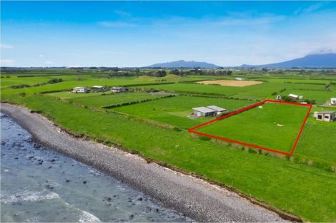 Photo of property in 59 Anglers Avenue, Warea, New Plymouth, 4381