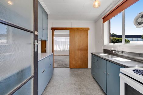 Photo of property in 2/56 Young Street, New Plymouth, 4310