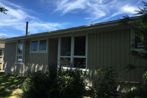 Photo of property in 3 Vicki Street, Sockburn, Christchurch, 8042