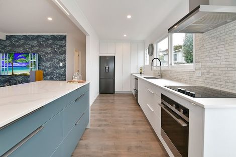 Photo of property in 41 Rangimaarie Crescent, Snells Beach, 0920