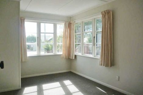 Photo of property in 5 Pitcairn Crescent, Bryndwr, Christchurch, 8053