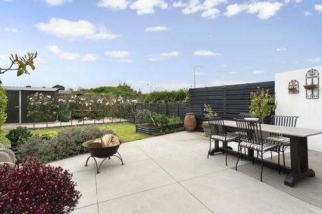 Photo of property in 24 Tanners Road, Mangere Bridge, Auckland, 2022