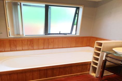 Photo of property in 1/94 Archers Road, Glenfield, Auckland, 0629