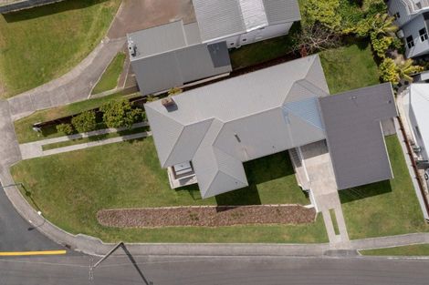 Photo of property in 93 Oceanview Road, Mount Maunganui, 3116