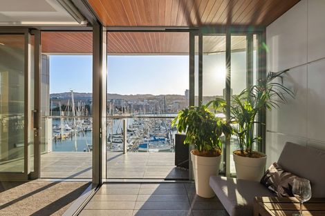 Photo of property in Clyde Quay Wharf, 3b/1 Clyde Quay Wharf, Te Aro, Wellington, 6011