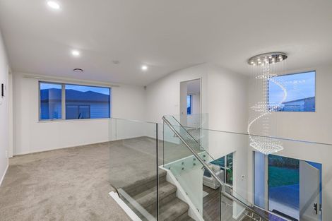 Photo of property in 3 Tuangi Street, Long Bay, Auckland, 0630