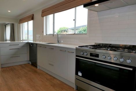 Photo of property in 77 Gray Avenue, Paraparaumu Beach, Paraparaumu, 5032