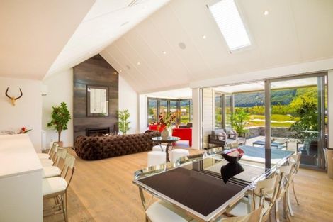 Photo of property in 5 Ogilvie Lane, Arrowtown, 9371