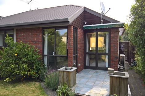 Photo of property in 2/40 Windermere Road, Papanui, Christchurch, 8053