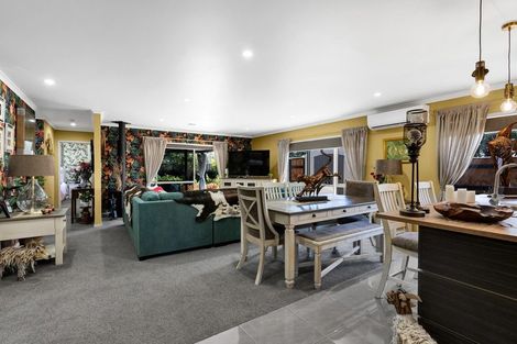 Photo of property in 17 Hira Street, Ohawe, Hawera, 4671