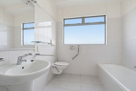 Photo of property in 221 Paku Drive, Tairua, 3508