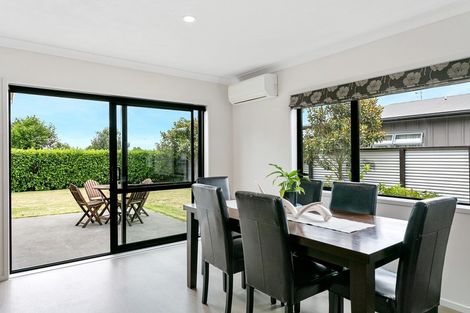 Photo of property in 15 Windsor Street, Richmond Heights, Taupo, 3330