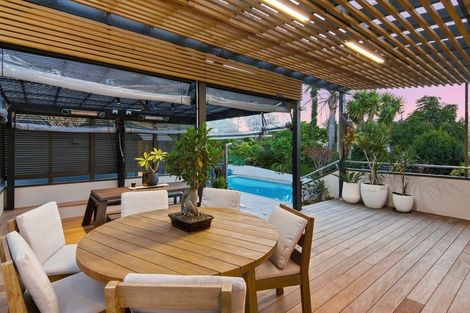 Photo of property in 22a Eastcliffe Road, Castor Bay, Auckland, 0620