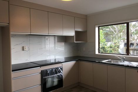 Photo of property in 2/169 Onewa Road, Birkenhead, Auckland, 0626