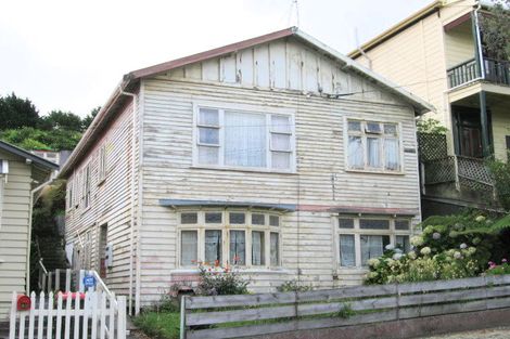 Photo of property in 28 Emerson Street, Berhampore, Wellington, 6023